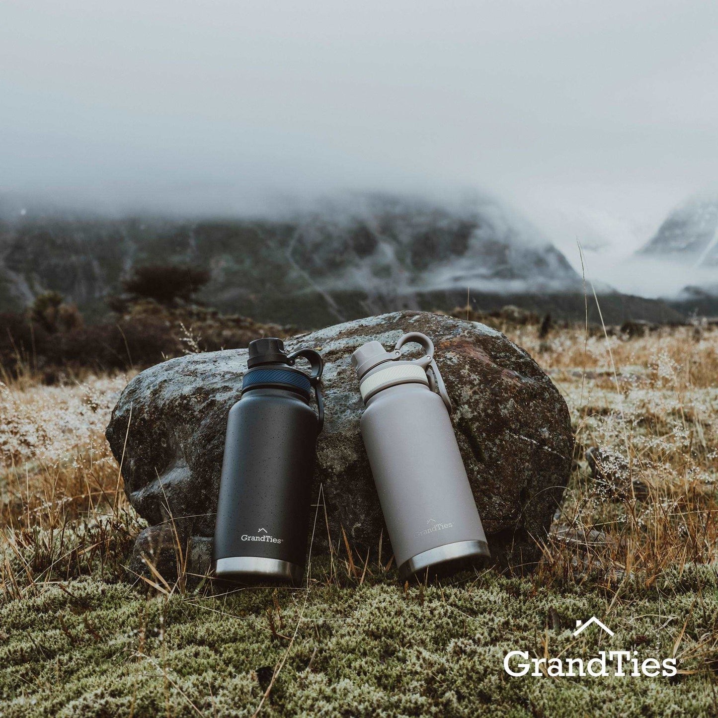 Insulated Travel Water Bottle with Two Stylish Ergonomic Handle Lids 32oz/946ml - Caff癡 Latte - Grandties